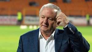 Porumboiu a analizat prestația lui Găman: "A condus perfect partida, mai puțin două faze". Ce a spus despre posibilitatea ca ASA să câștige titlul