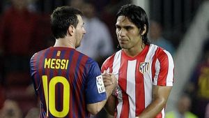 Messi, Falcao și Neymar nu au nicio șansă! Un turc poate câștiga "trofeul Pușkaș"!** VIDEO Cel mai frumos gol al anului: copie la indigo a execuției din 2010