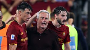 Top Pariu: 100% fotbal » Pachetul Zilei ajunge la cota 10.31 »»