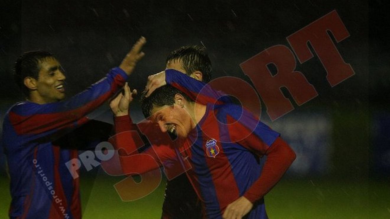 "Cei de la Dinamo Moscova au în vizor 5 jucători de la Steaua**, nu doar pe Tănase"