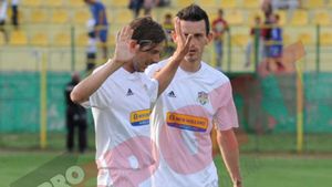 FOTO Nu a putut să se bucure de noua nebunie! Antal a reușit o bijuterie de gol cu Oțelul, dar și-a înfrânat entuziasmul