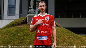 ”U” Cluj și-a adus un nou portar, după despărțirea de Cosmin Vâtcă. Costel Enache, despre legitimarea jucătorului fost la UTA și FC Botoșani