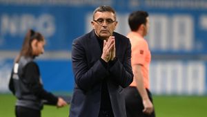 Lovitură teribilă pentru Universitatea Craiova şi Mihai Rotaru: U Cluj blochează plecarea lui Eugen Neagoe! „Am reziliat cu Pires la cererea lui. Acum, ce facem?” | EXCLUSIV