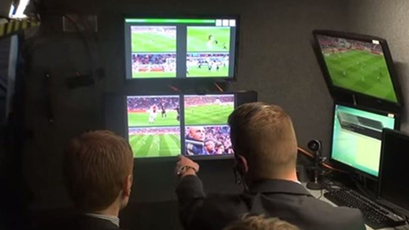 VIDEO | Federația Olandeză propune introducerea arbitrului video: "FIFA și IFAB trebuie să-și dea acordul" 