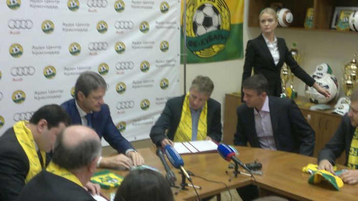 FOTO Dan Petrescu e "șeful KuBANILOR"!** Oferta AMEȚITOARE care l-a convins să semneze prelungirea! Durata noului contract: