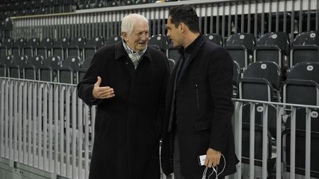 Regrete la Cluj. Vlad Munteanu : "Reghecampf ne-ar fi scos din situația asta". Ce spune administratorul special al Universității despre actualul antrenor