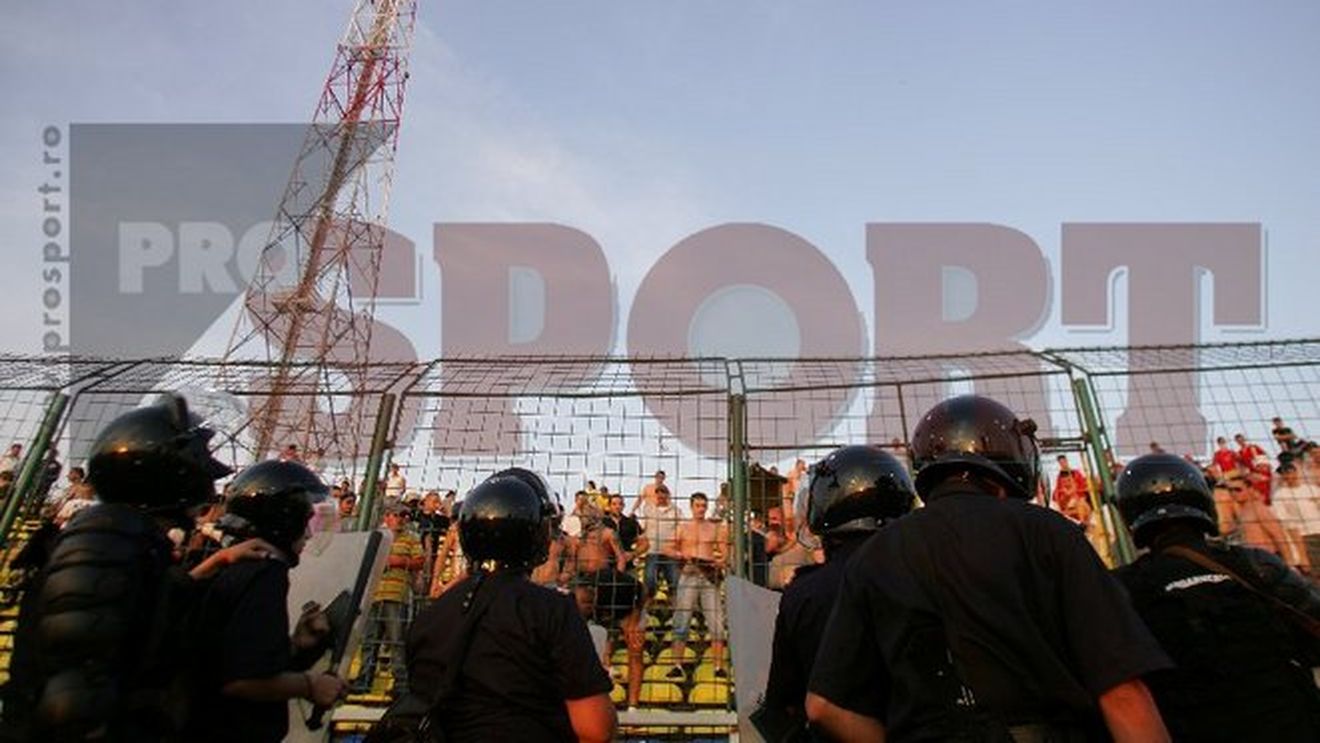 "Dacă nu pedepsim huliganismul, FIFA și UEFA ne vor suspenda!"**