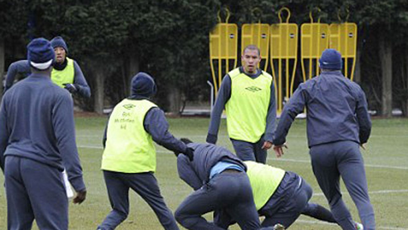 FOTO Fight Club II!** Kolo Toure și Adebayor s-au luat la bătaie