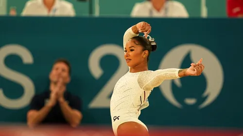 Prima apariție în public a lui Jordan Chiles, după ce a pierdut medalia de bronz în fața Anei Bărbosu! Unde a mers alături de Simone Biles