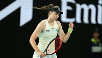 Elena Rybakina, noua regină de la Australian Open după ce a reușit surpriza în fața Arynei Sabalenka! Revenire de senzație în setul decisiv