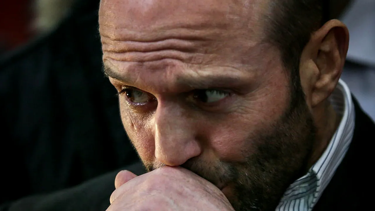 Durul Statham a dat în patima alcoolului