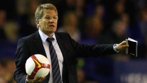 Sărbători frumoase pentru Boloni! Antwerp e din nou "pe șine" și antrenorul român ocupă un loc impresionant în clasament