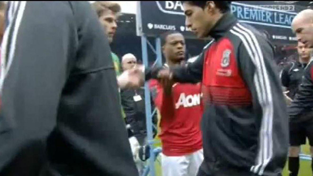 Scene INCREDIBILE!** VIDEO Suarez și Evra, din nou la un pas de BĂ‚TAIE! UITE cum l-a provocat uruguayanul pe francez