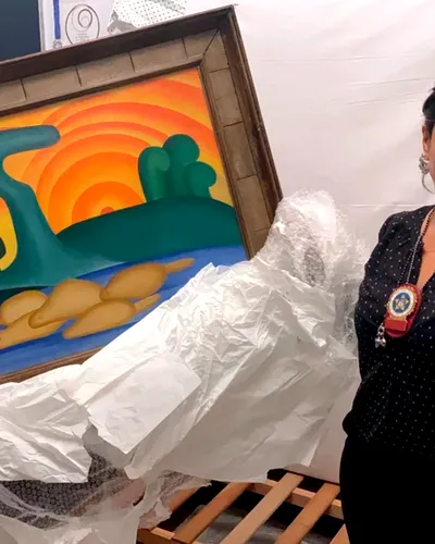 O femeie “a folosit o prezicătoare pentru a fura un tablou de 140 de milioane de dolari” de la mama ei