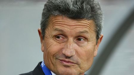 S-a dezlănțuit Mulțescu! "M-a ars la primul interviu. Mi-a dat Dumnezeu la Dinamo..."