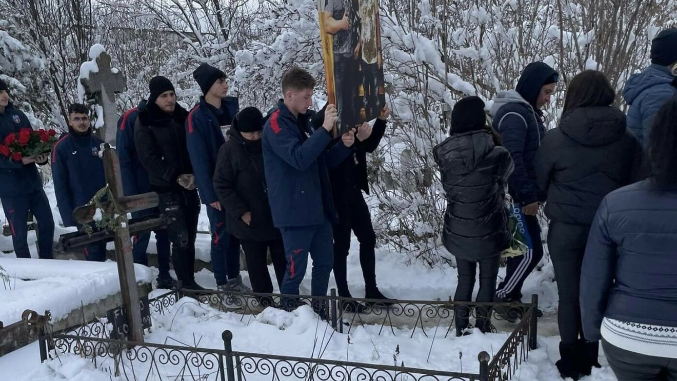 Drama de la Ferma Dacilor a îndoliat Steaua. Mesajul cutremurător al lui George Ogăraru, după înmormântarea dureroasă: "O mamă şi-a îngropat doi copii. Aceeaşi femeie şi-a îngropat soțul"