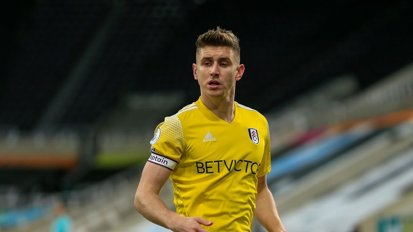 Furie londoneză, după ce starul lui Fulham, Tom Cairney, a parcat în mod repetat bolidul său Lamborghini pe locul destinat persoanelor cu handicap!