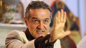 Gigi Becali a readus medici în România și anunță tratamentul minune împotriva COVID-19: „Se găsește doar la mine!”