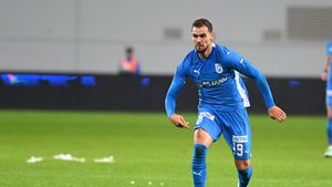 Continuă coșmarul pentru Elvir Koljic! Bosniacul s-a accidentat în meciul Oțelul - Universitatea Craiova și a fost înlocuit după doar 34 de minute