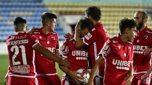 Dinamoviștii nu mai au doctor! Au chemat salvarea la antrenamentul de la Săftica. Un jucător a ajuns la spital | EXCLUSIV