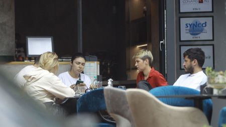 Cristi Tănase, surprins alături de iubită și Raul Rusescu la cafeneaua lui Alex Bourceanu din Dorobanți. Cine le-a mai fost alături | FOTO EXCLUSIV