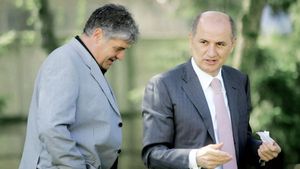 Andone: "Nu o să-i spun lui Copos ce i-a zis Rednic!" / "Puriul": 'De fapt, Andone i-a dat țeapă când au colaborat'