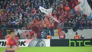Ce nu ai văzut la TV!** EXCLUSIV Totul se putea transforma într-un coșmar pentru Steaua din cauza unor fani. Ce s-a întâmplat cu Ajax: