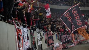 Suporterii lui Dinamo, alături de refugiații de război din Ucraina! Gestul „Peluzei Cătălin Hîldan”, după atacul Rusiei