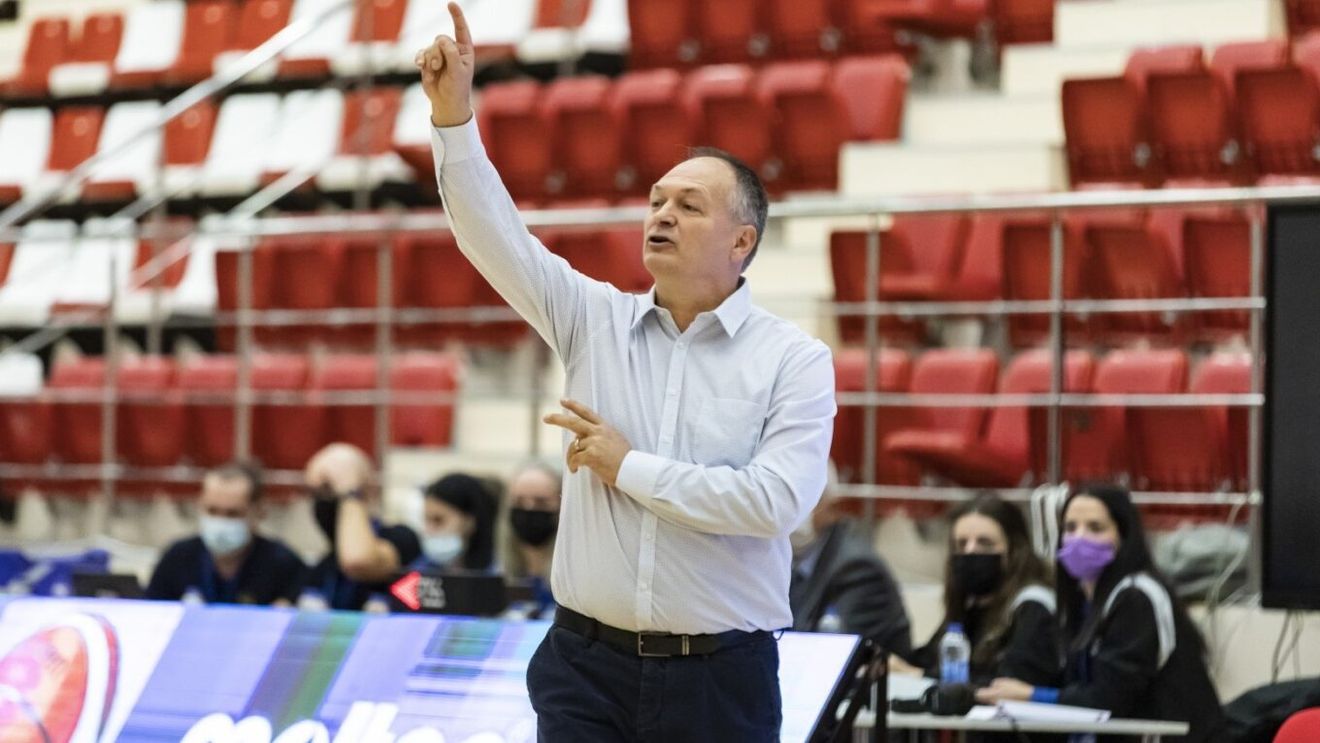 Antrenorul României explică umilința cu Ungaria la baschet feminin: „Jucătoarele noastre sunt lipsite de experiență”