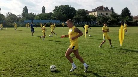 Nicolae Constantin a tras primele concluzii la Petrolul. Printre jucătorii nepăstrați în lot se află fundașul împrumutat la cinci echipe de când a semnat cu ”lupii”. Romario Moise a plecat și el