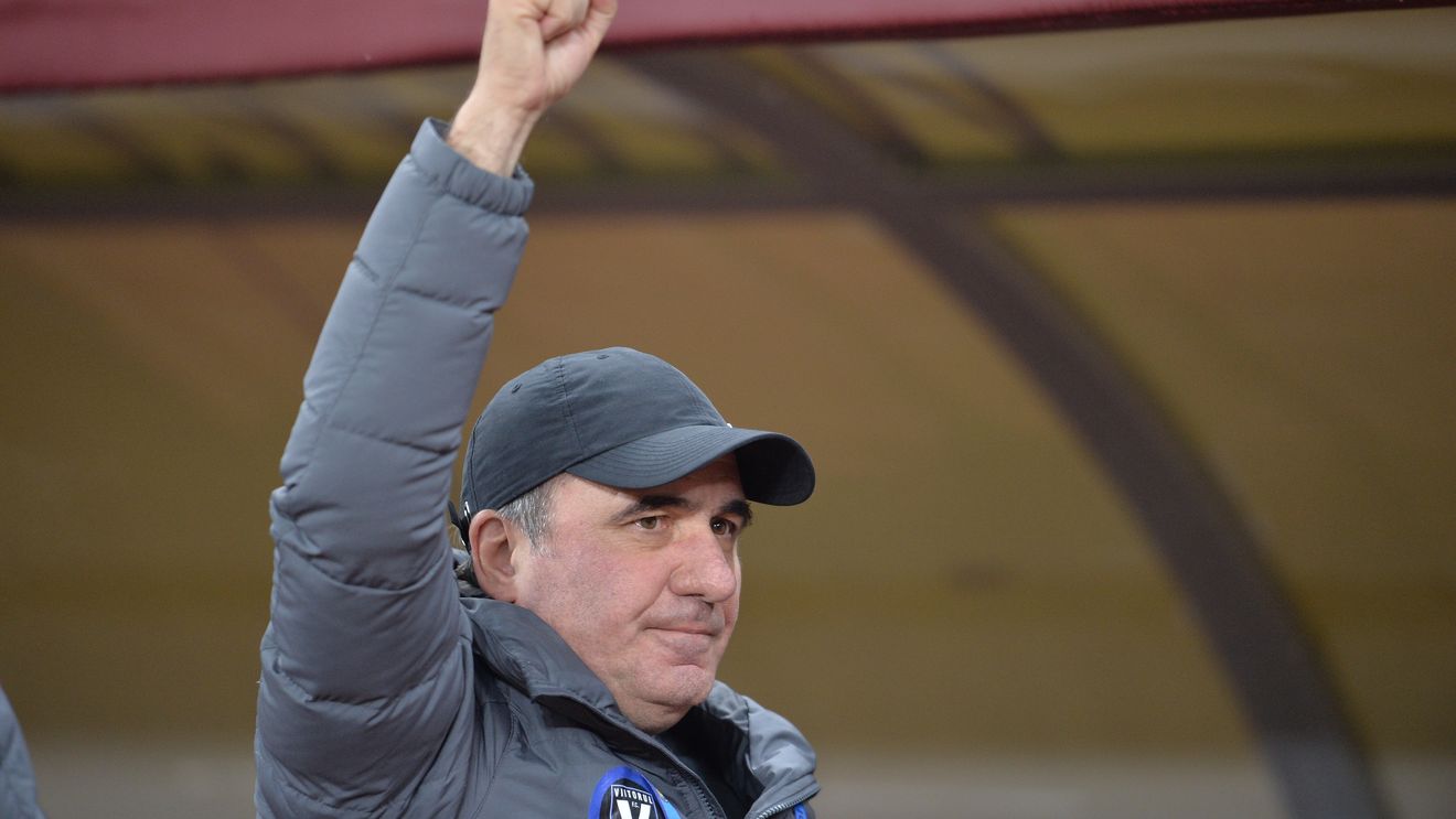 Hagi-show după FCSB - Viitorul. "Păi am ratat din 2 metri, ce pot face eu!?". Ce vrea în 2018, de ce își face mea culpa și un obiectiv marca Gică: "În vacanță..."