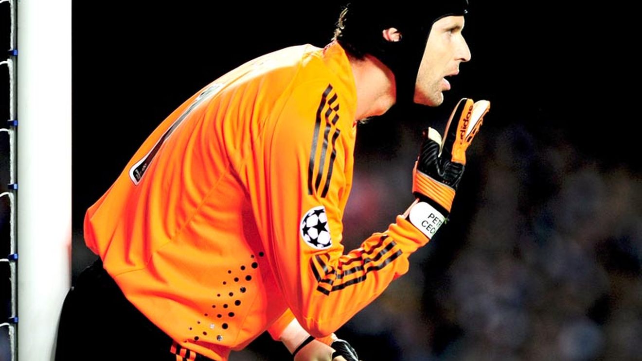 Presa din Anglia: "Cech, îți mulțumim pentru acest punct!"