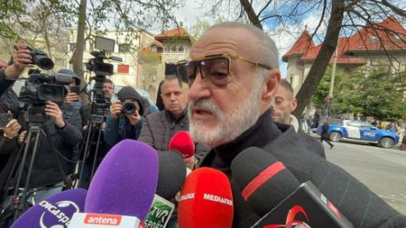 Gigi Becali n-a ținut cont că e 1 noaptea și l-a sunat pe antrenorul FCSB: „Am avut o discuție. I-am zis că nu e bine”