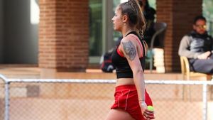 Rebela circuitului WTA surprinde din nou: „Viitorul meu iubit poate fi fotbalist!" Steliano Filip i-a dat like | GALERIE FOTO