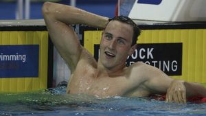 David Popovici, reacție fulger după ce Cameron McEvoy a devenit cel mai rapid înotător din istorie pe 50 de metri