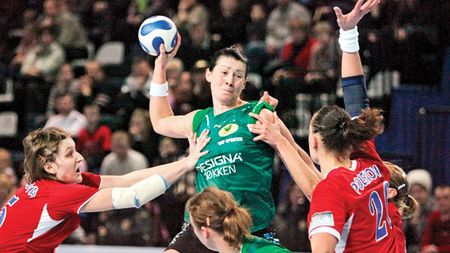 Bojana Popovic, fata cu luneta