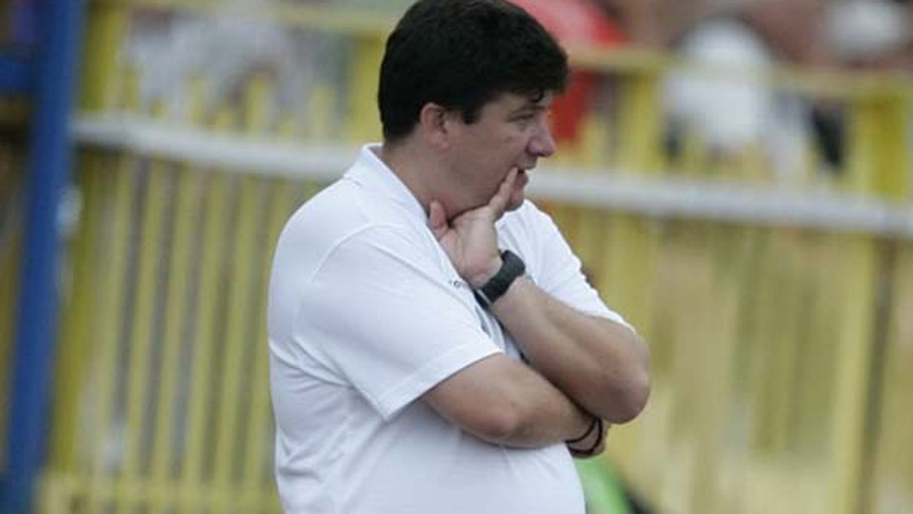 Pustai: "E prematur să intrăm în panică"