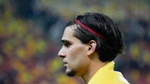 Rangers „i-a furat” tricoul cu numărul 7 lui Ianis Hagi! Transferul spectaculos făcut de echipa care l-a trimis pe român la Alaves