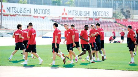 Ar fi putut rezolva problema fundașului dreapta la Dinamo!** "Era liber de contract, dar conducerea nu mi-a dat niciun răspuns"