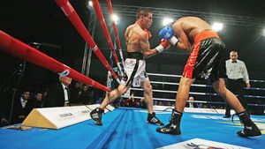 "Bombardierul" a prins marele tren! Viorel Simion boxează pe Wembley, în marea gală Klitschko - Joshua!