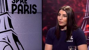 Alexandra Anghel s-a apucat de lupte la 13 ani după ce a practicat atletismul! „M-am bătut și cu băieții. Antrenorul a avut încredere în mine” | VIDEO EXCLUSIV DRUMUL SPRE PARIS