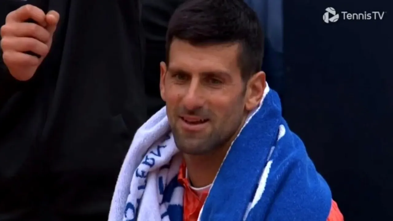 Reacția savuroasă a lui Novak Djokovic după ce Patrick Mouratoglou i-a transmis lui Holger Rune să se calmeze, la meciul de la Roma! Nu a durat mult și a început scandalul pe teren | VIDEO