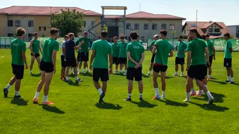 CSC Dumbrăvița s-a reunit cu 27 de jucători la primul antrenament pentru pregătirea noului sezon de Liga 2. Florin Fabian: ”Pentru mine și pentru echipă e un nou început”