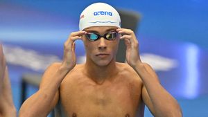 Cum se pregăteşte David Popovici să-l spulbere pe chinezul Zhanle Pan la Campionatele Mondiale din Singapore