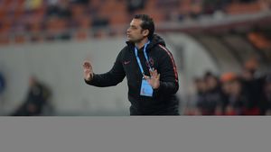 Cornel Dinu îi prevede un viitor sumbru lui Teja la FCSB: "E plastilină! Vine Gigi, dă drumul la oițe pe pășuni și îi dă drumul și lui"