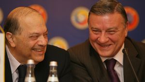 Unde a vândut Hagi: Apollon, clubul bănuit că driblează regulile FIFA, e sponsorizat de trezorierul UEFA, "My friend Mario". Bonus: Hagi, amenințat de Ioan Becali | Cazul "Viitorul transferat", partea V