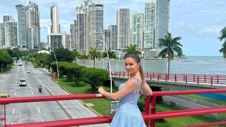 Cea mai tare gafă pe care iubita unui fotbalist celebru a făcut-o. A crezut că e înșelată de jucător pentru că a citit asta