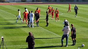 Fotbalistul FCSB, la un pas să îi fie amputat piciorul. Doctorii au rămas șocați: „Dacă nu veneai azi, îți tăiam piciorul”