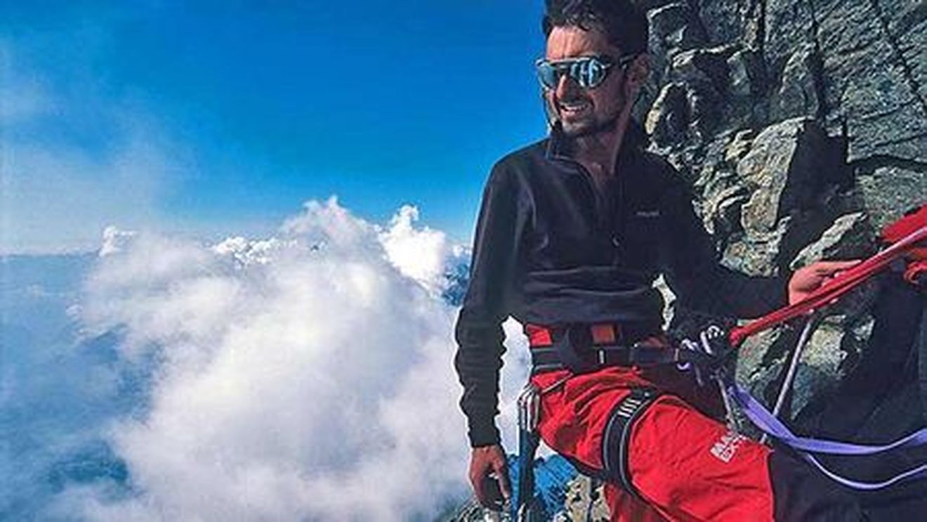 Alpinistul Alex Găvan a escaladat** Vârful Manaslu și are în palmares patru "optmiari"