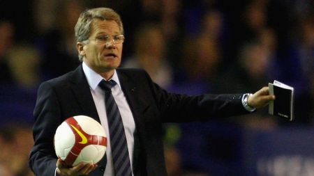 Momentul savuros povestit de Ilie Dumitrescu: "Cred că era expirată anestezia, am plâns trei zile! Cine a mai intrat după aceea în cabinetul lui?" Mărturia "victimei" doctorului Loți Boloni: "M-a traumatizat!"
